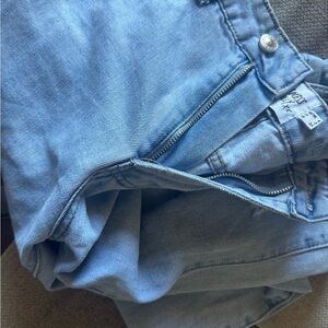 Princess Polly Light Blue Ripped Straight Leg Jeans